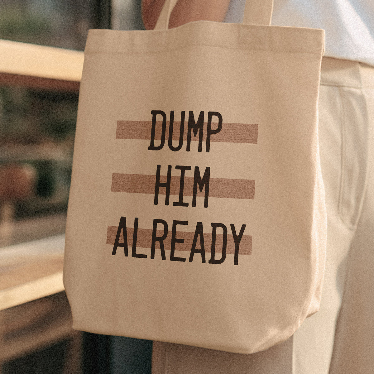 dump him tote bag